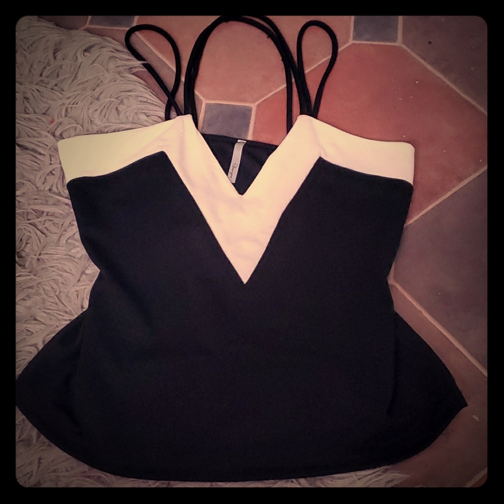 Business style strappy tank top NWOT